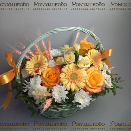 Корзина с цветами «Жарким огнем» за 15 600 - «Ромашково» в Красноярске