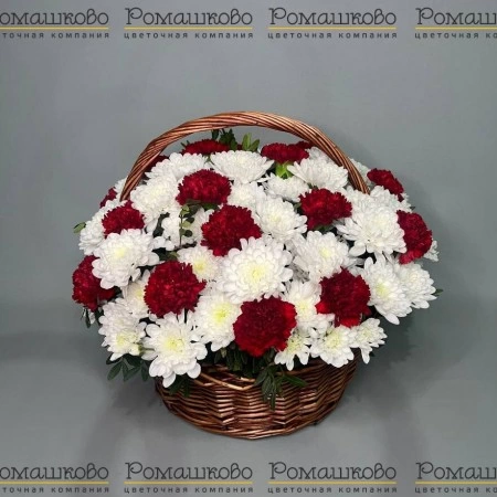 Корзина с цветами «Алые мгновения» за 8 300 - «Ромашково» в Красноярске