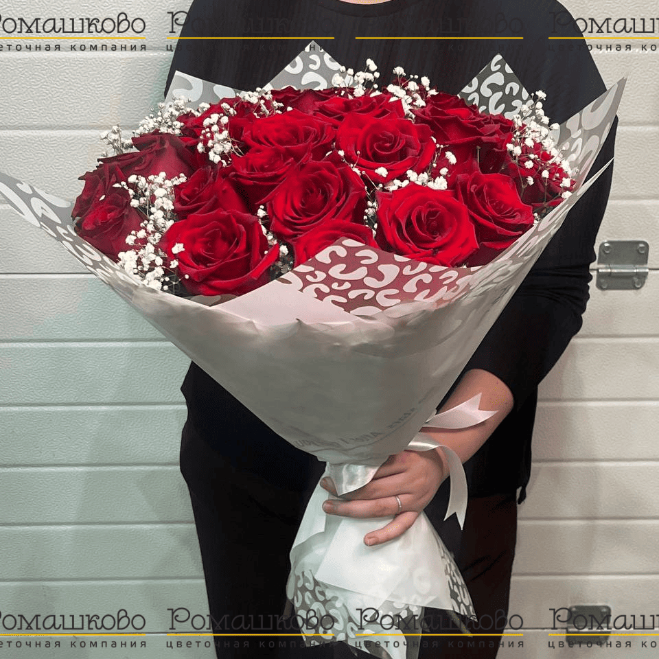 Букет из розы «Красное и белое»