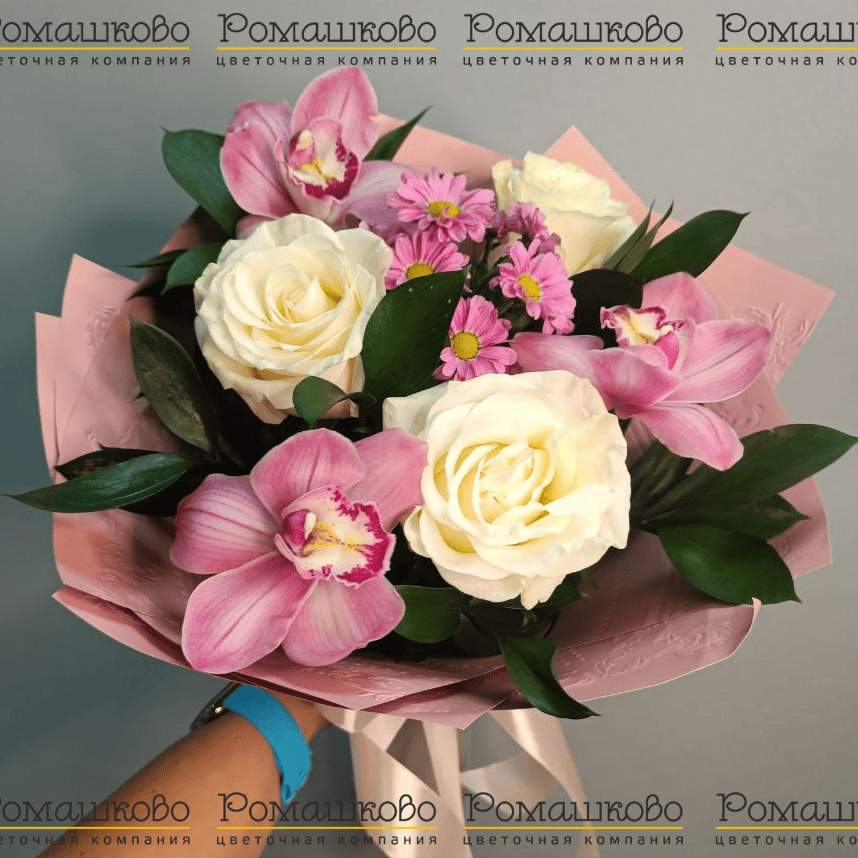 Букет из орхидей «Хранительница очага»