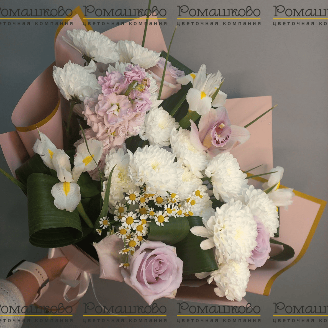 Букет из орхидей «Спеши любить»