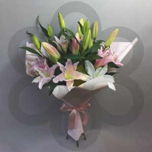 Превью Букет из лилий «Лунная соната»