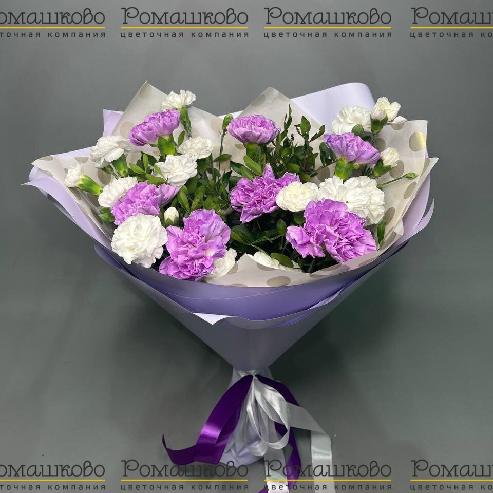 Букет из гвоздик «Юность»