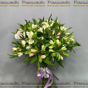 Превью Букет из альстромерий «Поздравление на свадьбу»