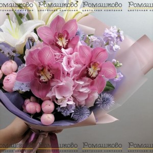 Превью Букет из орхидей «Звездное небо»