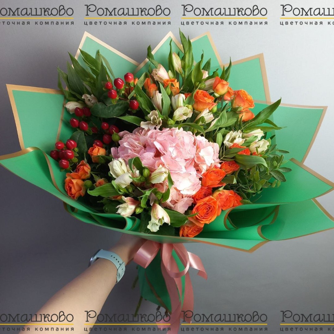 Букет из гортензий «Школьная пора»