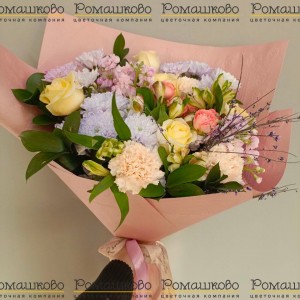 Превью Букет из хризантем «Леди Гага»