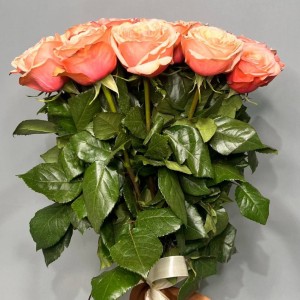 Превью Букет из роз Кахала