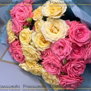 Превью Букет из кустовых роз «Палитра красок»