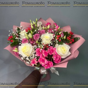 Превью Букет из роз «Взбитые сливки»