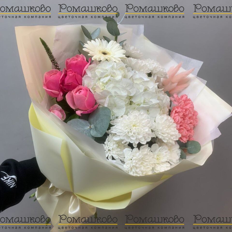 Букет из гортензий «Белые ночи»