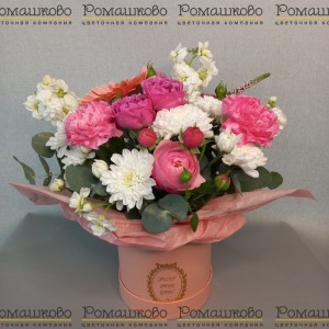 Превью Шляпная коробка с цветами «Прекрасное далеко»