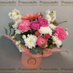 Превью Шляпная коробка с цветами «Прекрасное далеко»