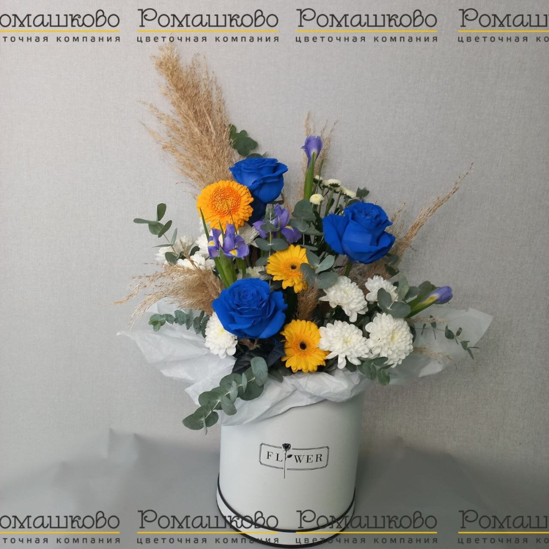 Шляпная коробка с цветами «Элегантность»