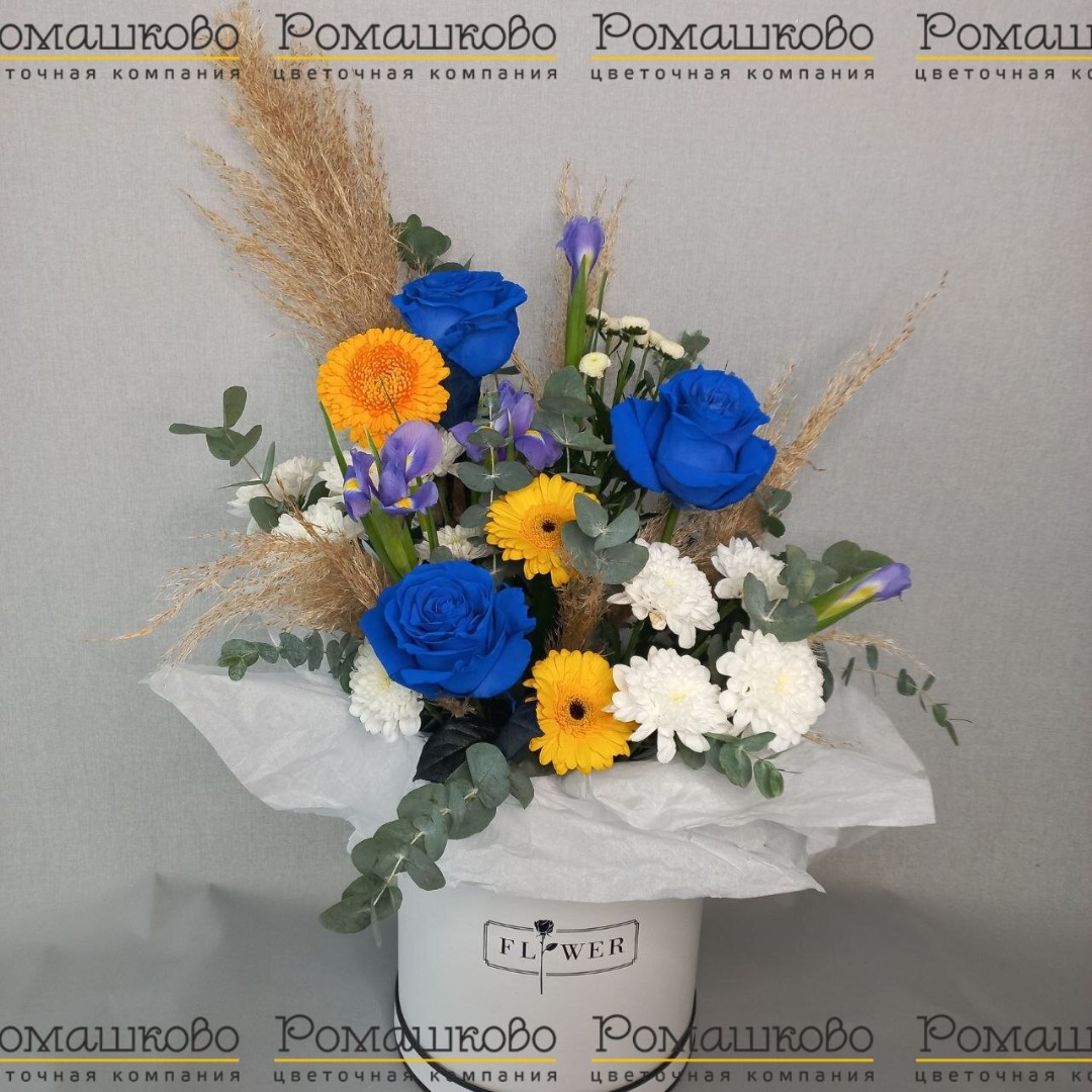 Шляпная коробка с цветами «Элегантность»