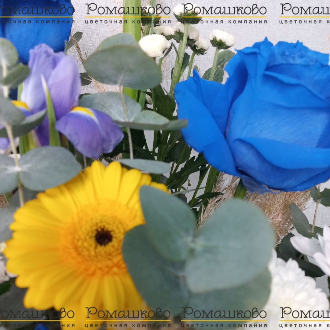 Шляпная коробка с цветами «Элегантность»