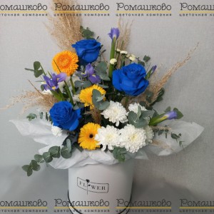 Превью Шляпная коробка с цветами «Элегантность»