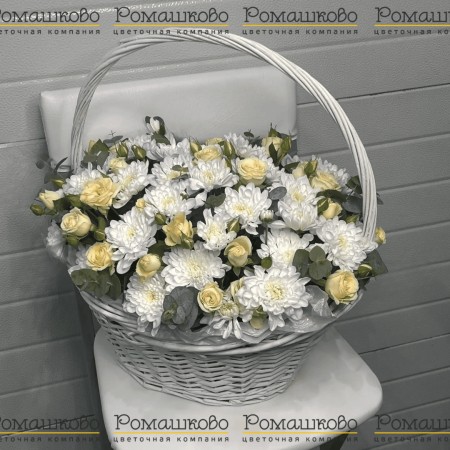 Корзина с цветами «Нежные цветы»