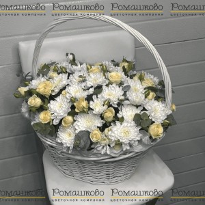 Превью Корзина с цветами «Нежные цветы»