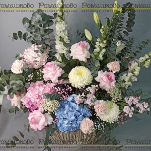 Превью Корзина с цветами «Тайное желание»