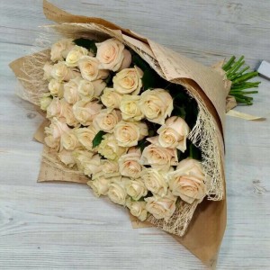 Превью Букет классический из 51 розы (50см)