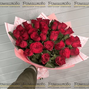 Превью Букет из 35 красных роз