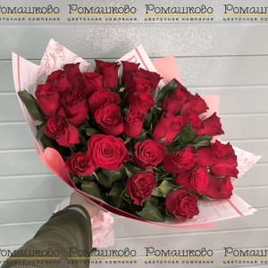Превью Букет из 35 красных роз