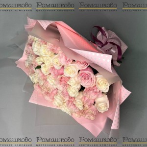 Превью Букет из 51 бело-розовой розы (50см)