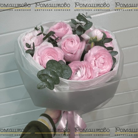 Букет из 9 ранункулюсов