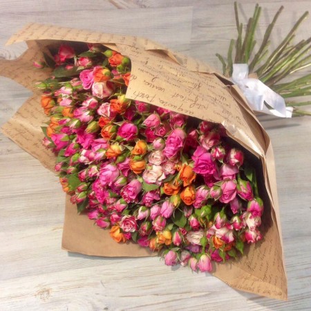 Букет из 49 замечательной кустовой розы за 15 800 - «Ромашково» в Красноярске
