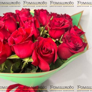Превью Букет из красных роз Кения