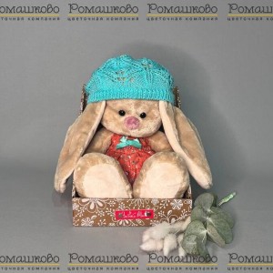 Превью Зайка  Ми в вязаном берете