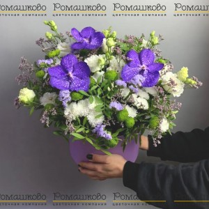 Превью Шляпная коробка цветов «Воздушная акварель»