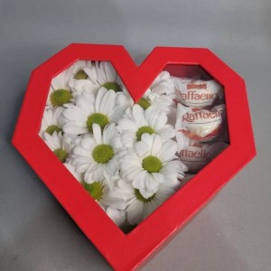 Превью Шляпная коробка цветов с цветами «Сладкая любовь»