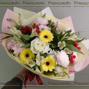 Превью Букет авторский «Цветочный пейзаж»