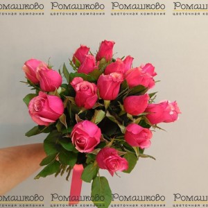 Превью Букет из розы «Розовые огни»