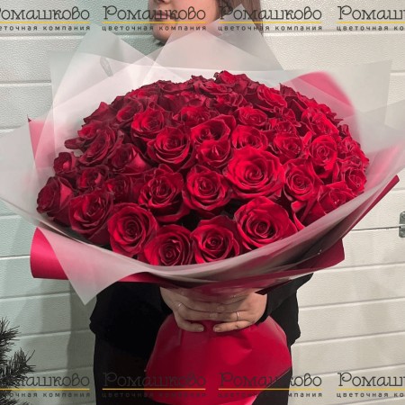 Букет из 51 розы в упаковке (50см)