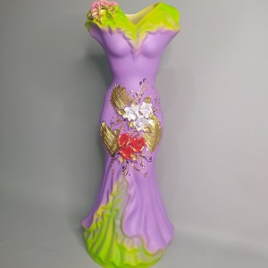 Превью Ваза Платье