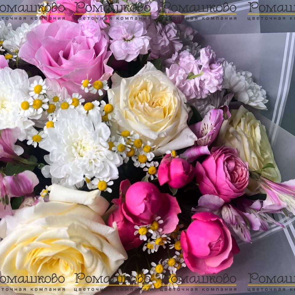 Букет и роз «Бургундия»