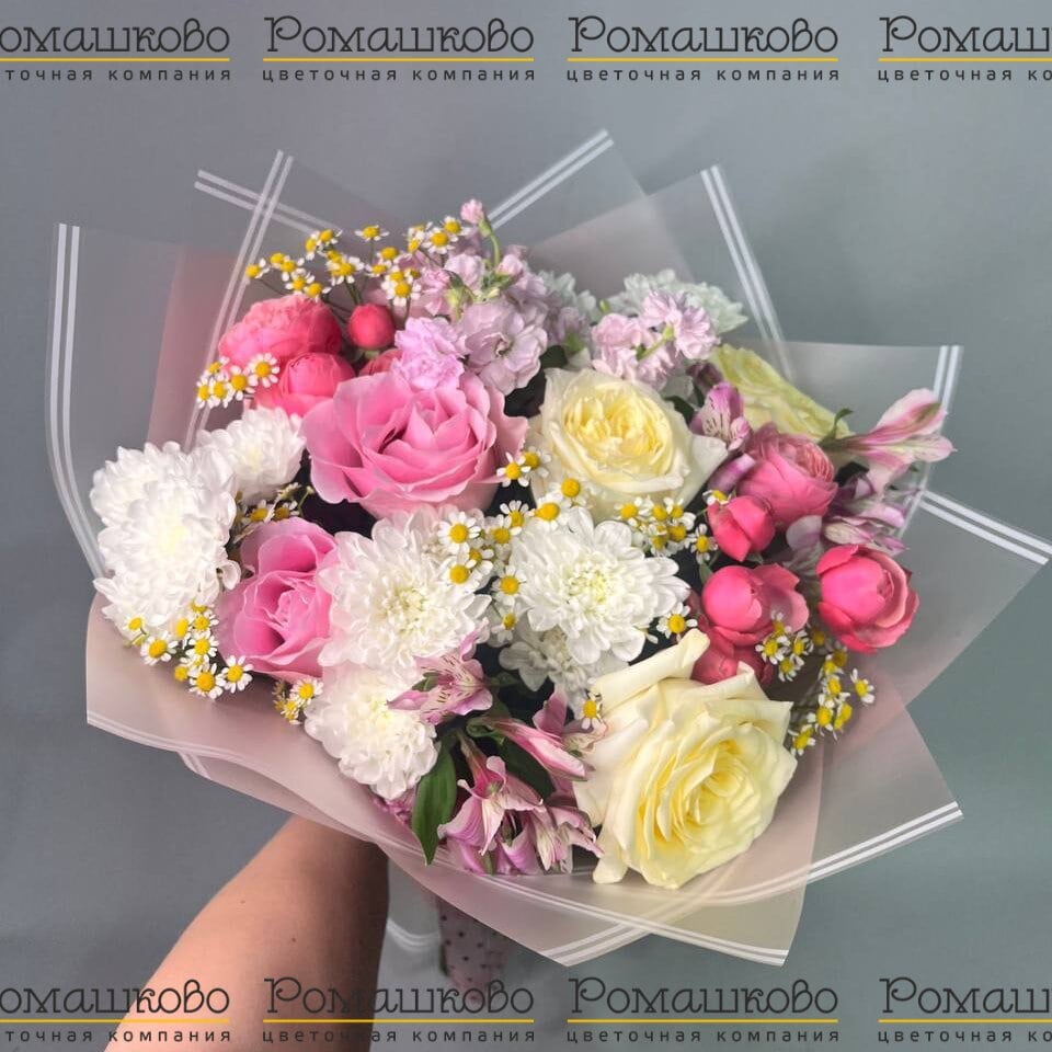 Букет и роз «Бургундия»