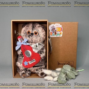 Превью Кот Басик в жилете с гитарой