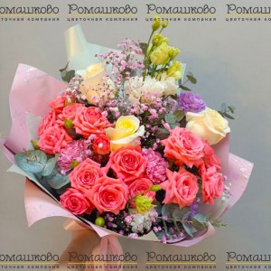 Превью Букет из кустовых роз «Чудная долина»