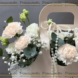 Превью Композиция «Антураж цветов»