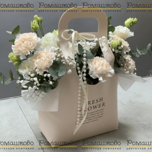 Превью Композиция «Антураж цветов»