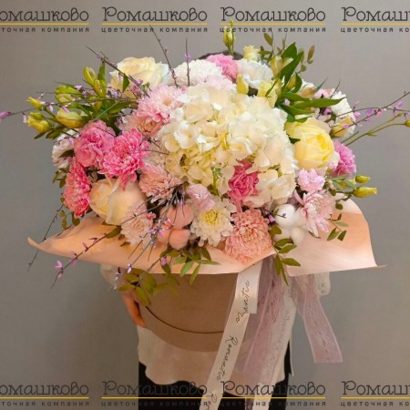 Коробочка с цветами «Пышный цвет» за 7 850 - «Ромашково» в Красноярске