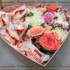 Превью Шляпная коробка цветов «Струны любви»