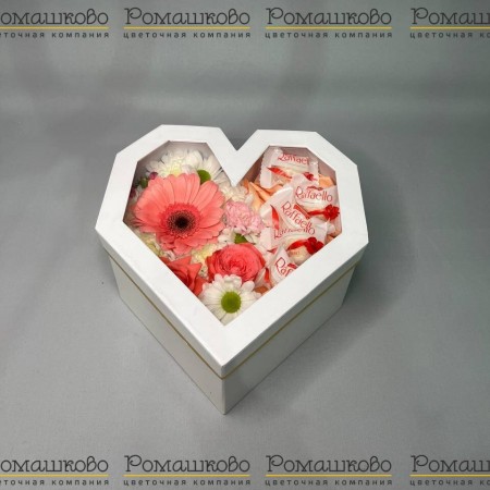Коробочка с цветами «Зашифрованное послание» за 2 650 - «Ромашково» в Красноярске