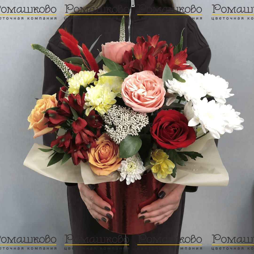 Шляпная коробка с цветами «Зашифрованное послание»