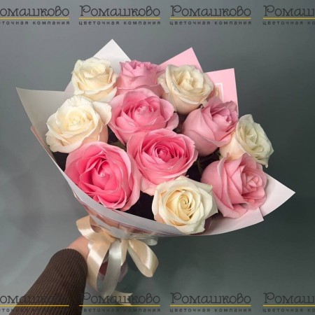 Букет из 11 красивых роз в упаковке за 3 000 - «Ромашково» в Красноярске