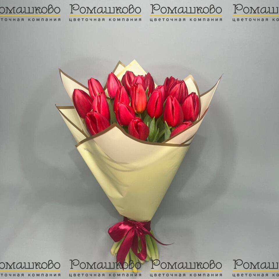 Букет из 21 красного тюльпана